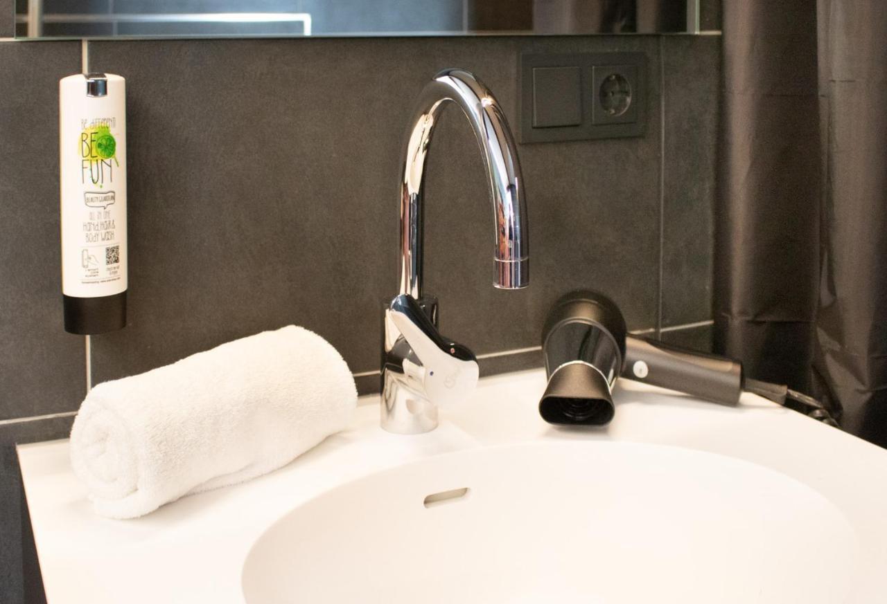Men Hotel By Wmm Hotels Mengen Екстериор снимка